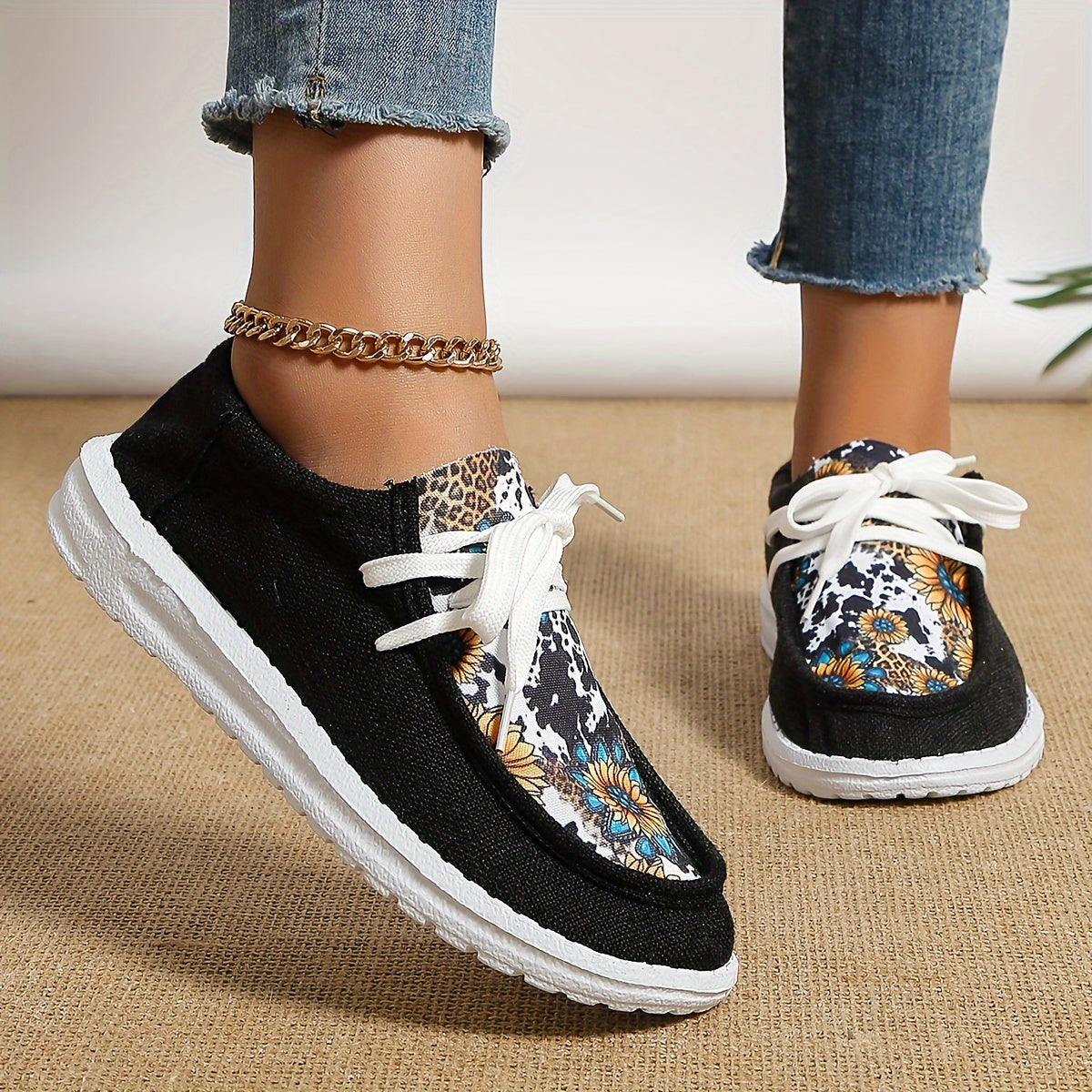 Print Round Toe Flat Lace Up Canvas Shoes