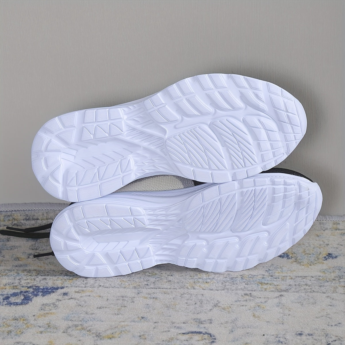 Women's Lace-up Letter Pattern Athletic Running Shoes