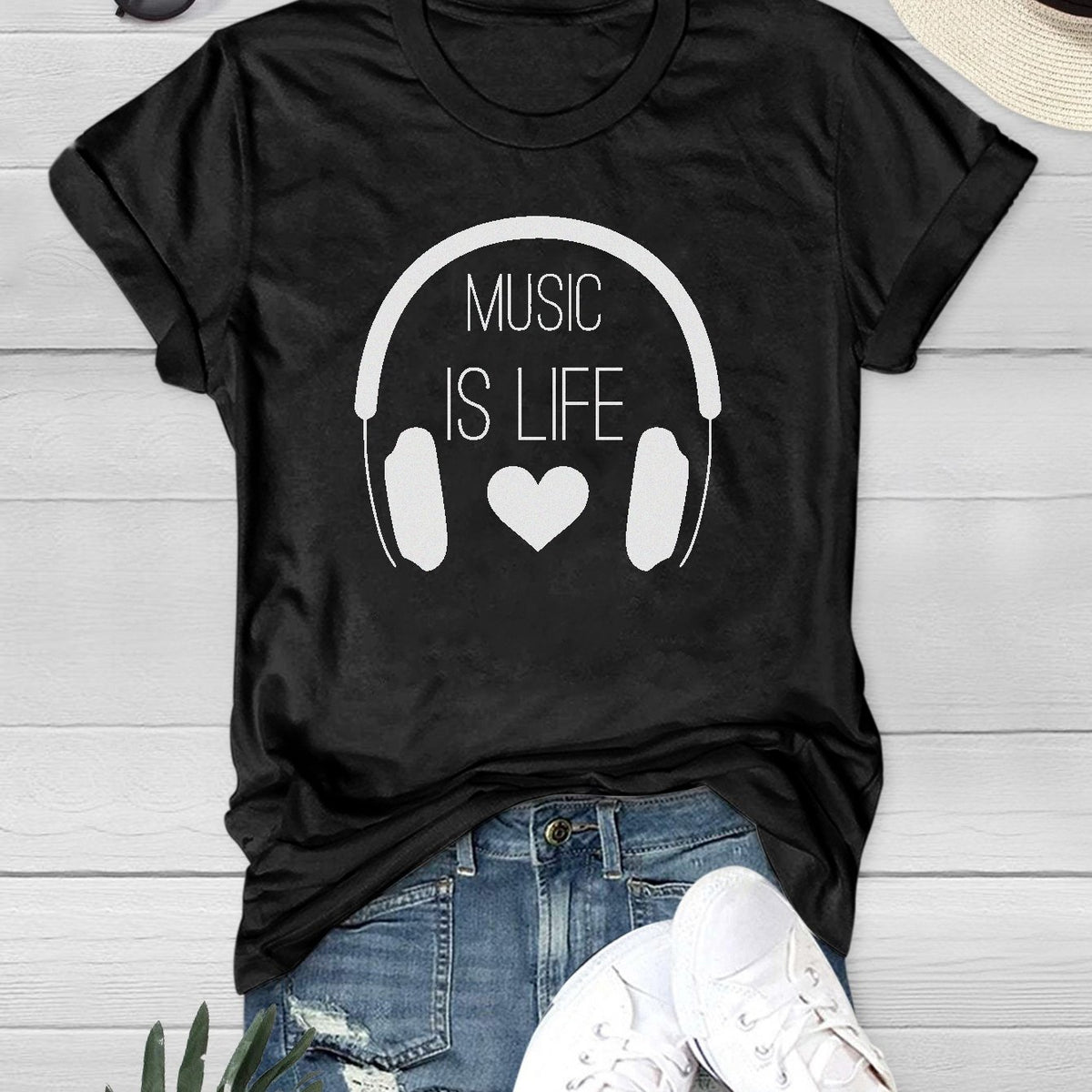 Music Earphone Graphic Women's T-shirt Short Sleeve Crew Neck Summer Sports Tee