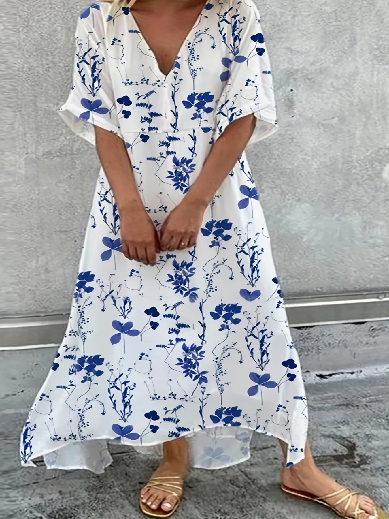 Floral Print V Neck Maxi Dress