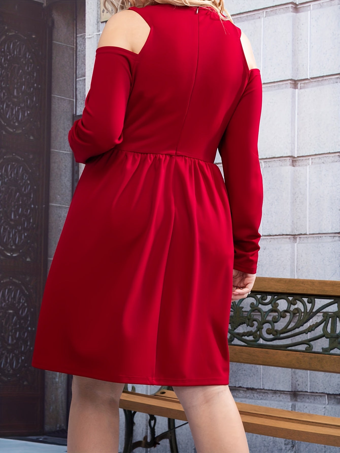  Solid Cut Out Long Sleeve Round Neck Midi Formal Dress