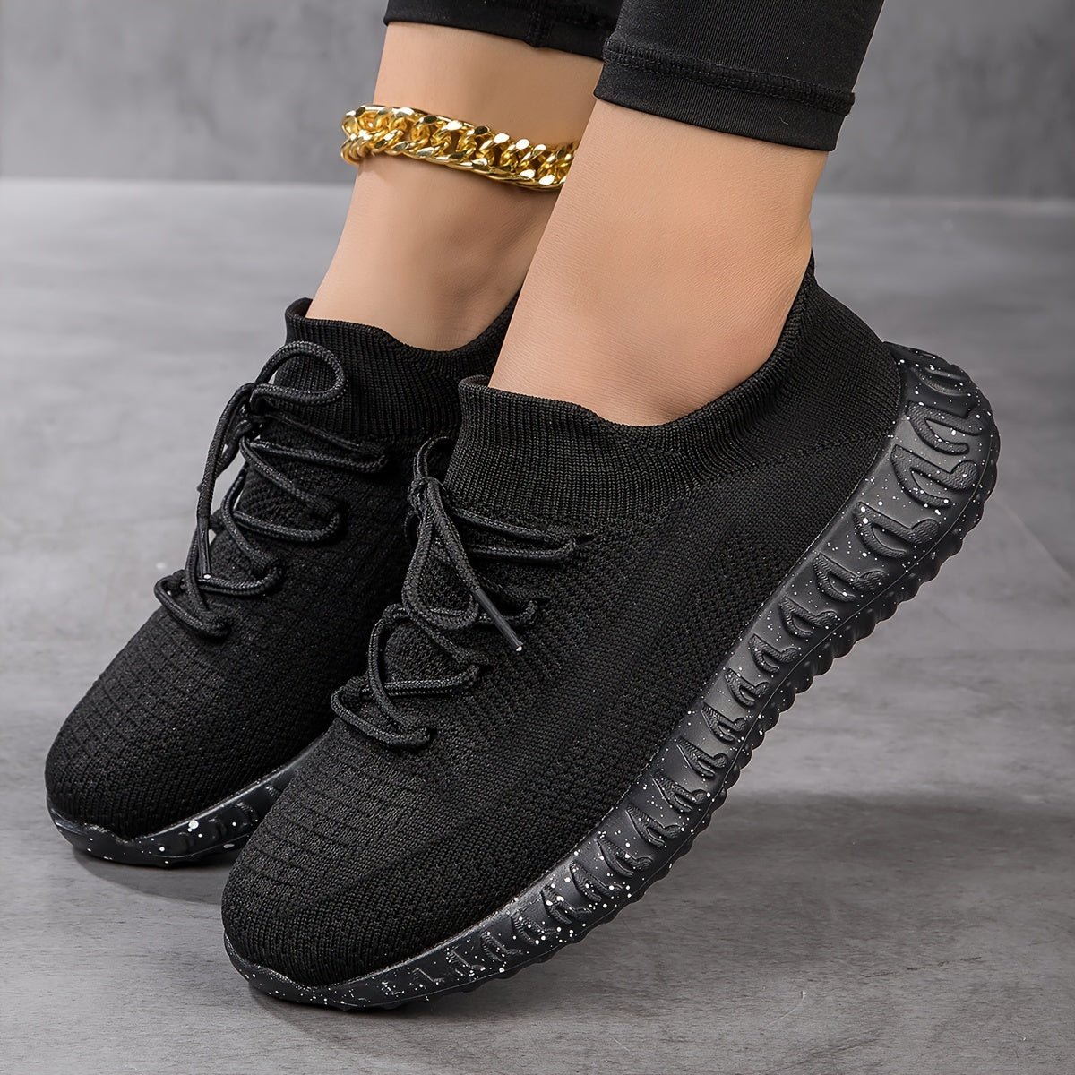 Mesh Breathable Running Shoes Elastic Lace Up Outdoor Sneakers