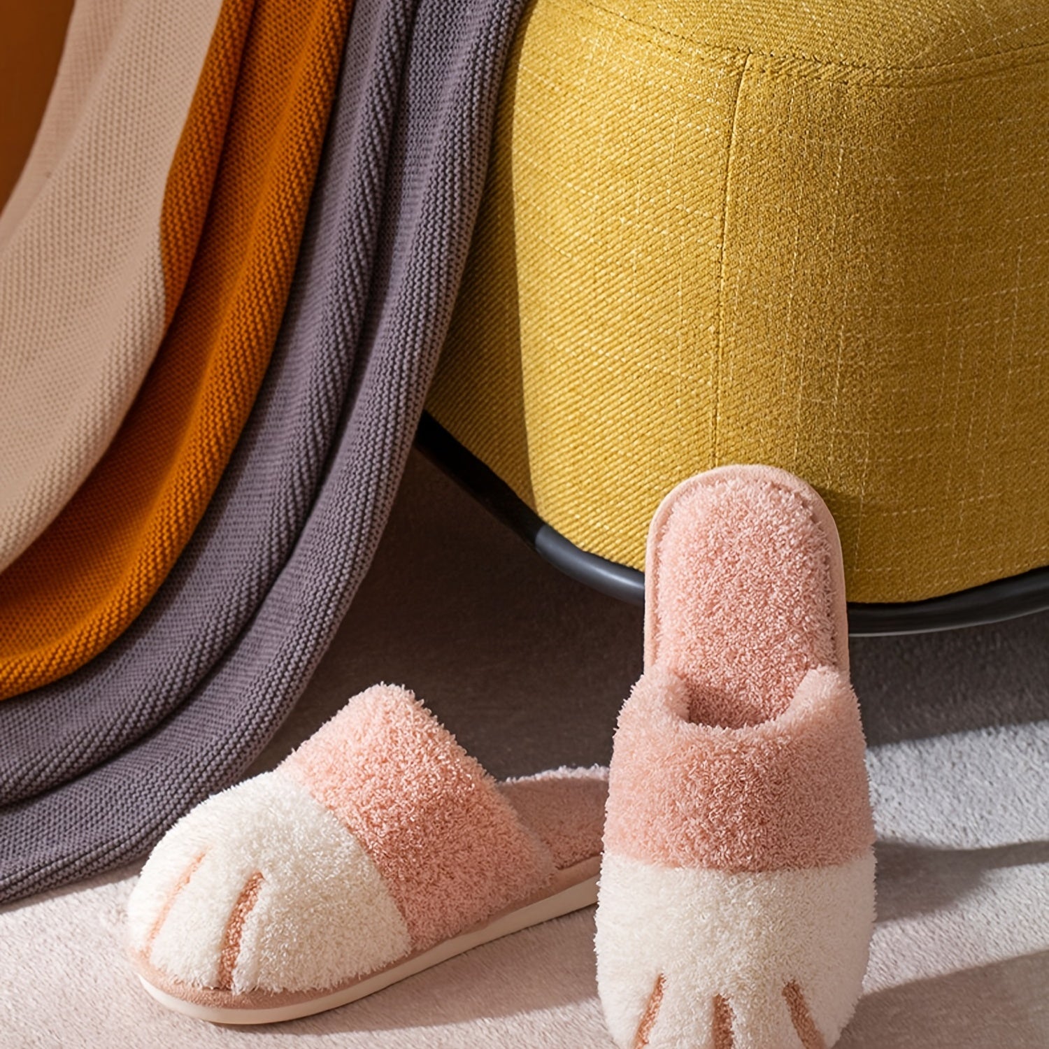 Women's Plush Indoor Slippers Warm Slip-on Shoes House Non-slip Flat