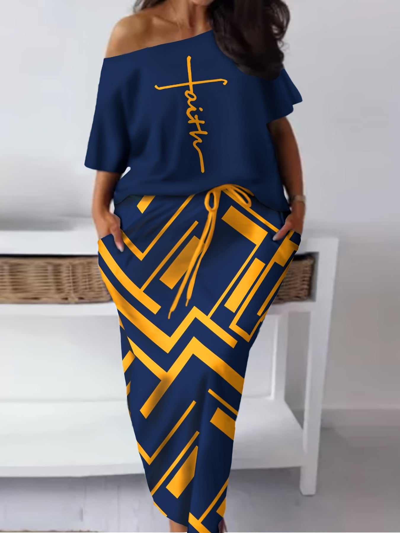  Women's Casual Two Piece Set Letter Print Top & Maxi Skirt