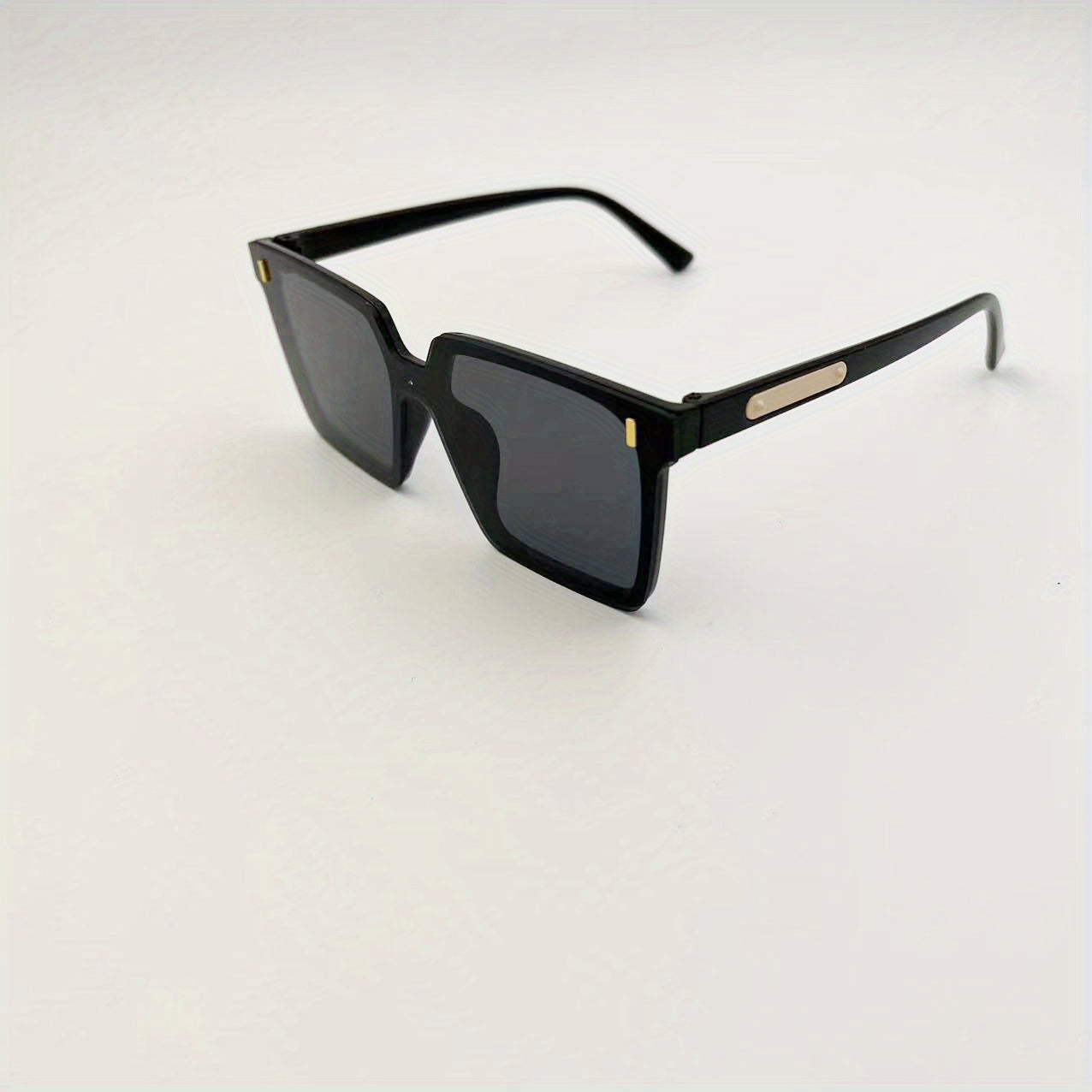 UV Protection Summer Sunglasses with Plastic Frame