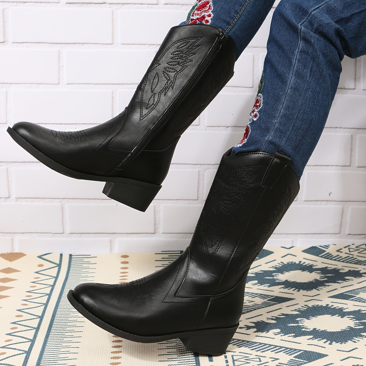 Women's Chunky Heel Western Embroidered Cowgirl Boots