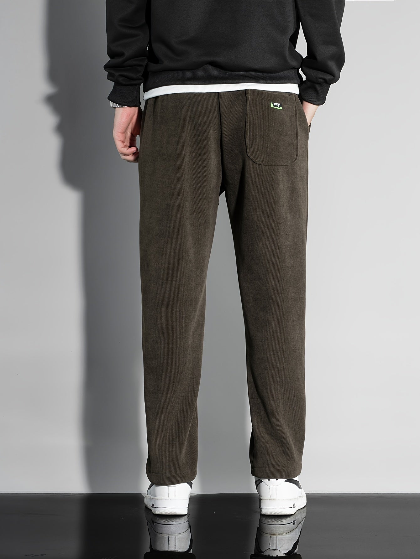 Men's Fleece Joggers Drawstring Pocket Windproof Sweatpants