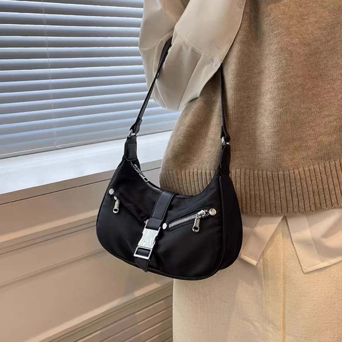Lee Street Punk Style Girl Shoulder Bag Metal Decoration Handbag