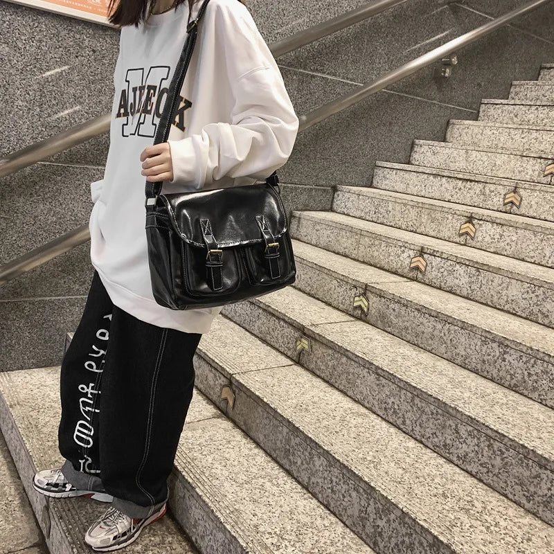 Retro Large-capacity Handbag Women's Shoulder Messenger Bag