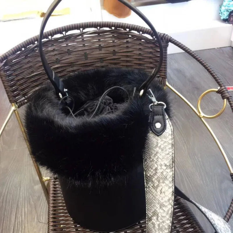 Women's Plush Bucket Bag Solid Wallet Casual Crossbody Shoulder Bags 8P0320