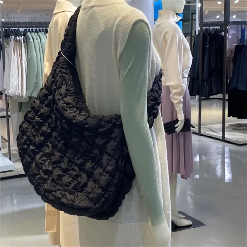 Pleated Handbag Large Capacity Down Bag Big Shoulder Female Solid Space Cotton P