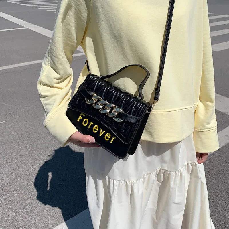 Retro Flow Portable Shoulder Messenger Bag Chain Small Square Bag