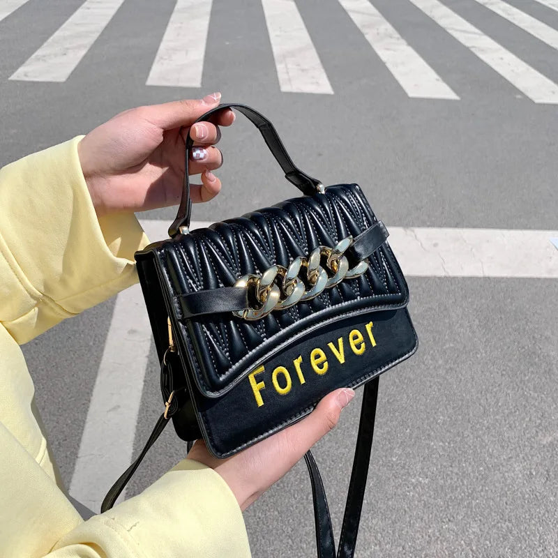 Retro Flow Portable Shoulder Messenger Bag Chain Small Square Bag