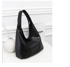 European American Large Capacity Shoulder Bag