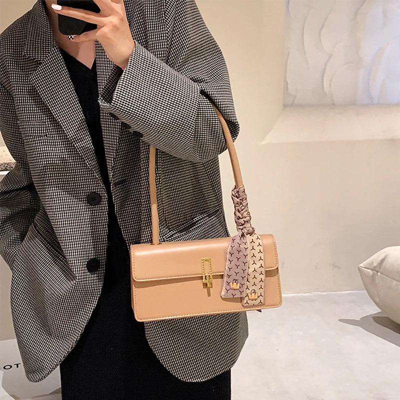 Western Retro Shoulder Bag for Women