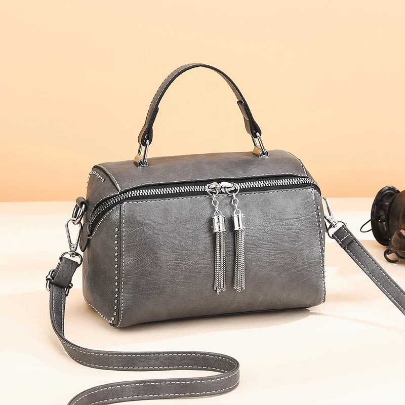 Women Leather Handbags Rivet Female Bag Multicolor High Capacity Crossbody Bags