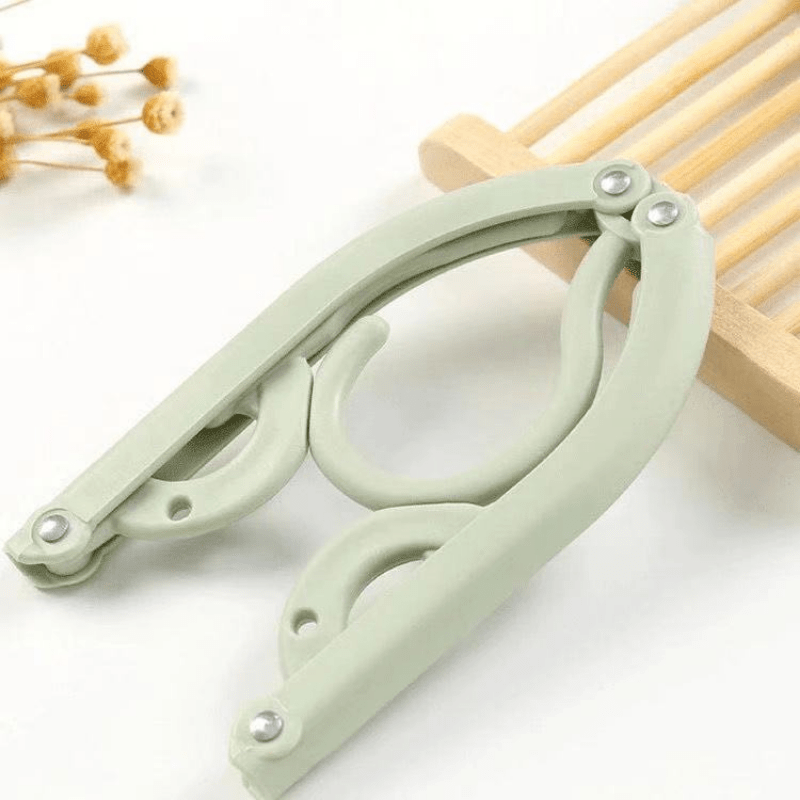 Portable Folding Travel Hanger Multifunctional Clothes Rack Clip