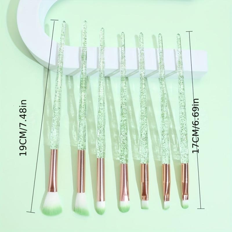 Green Makeup Brush Kit 7pcs Soft Bristles Ideal Gift Idea