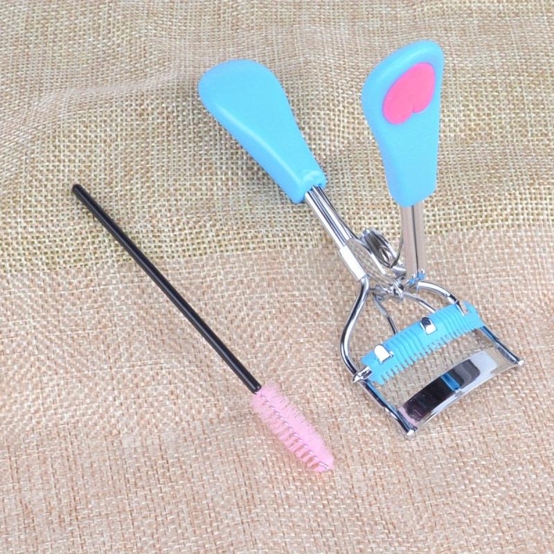 Wide Angle Hearts Eyelash Curler with False Eyelash Comb