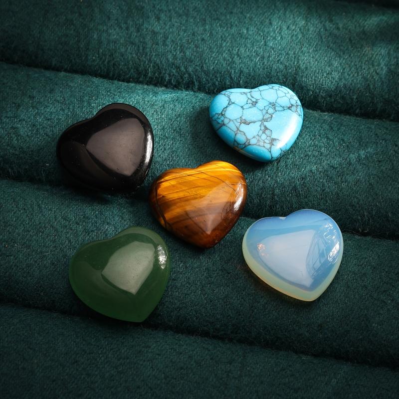 10pcs Heart Shaped Healing Crystals Set Natural Stones Polished Love Gemstones