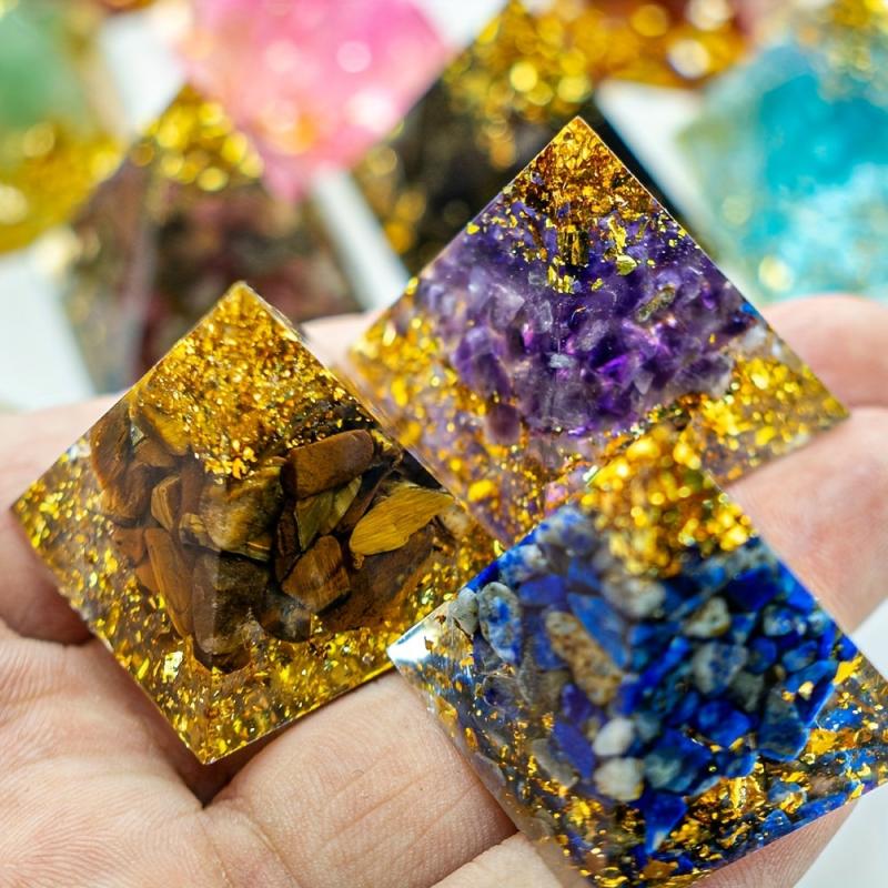 Crystal Orgonite Pyramid Amethyst & Peridot Reiki Chakra Generator