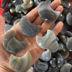 Natural Agate Geode Moon Quartz Moon Carving Crystal