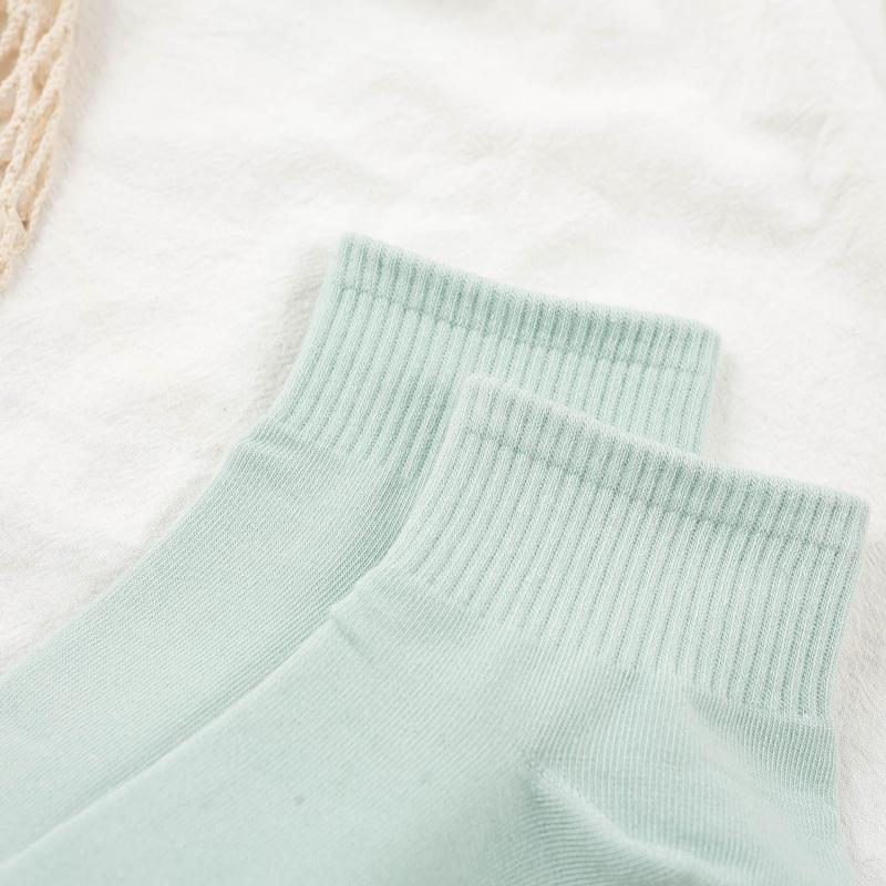 10 Pairs Women's Crew Socks Soft & Comfy All-match Stockings