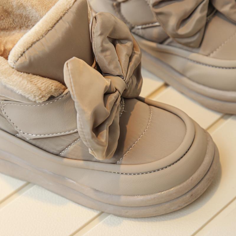 Kids Snow Boots Fleece Lining Non Slip Sole Bow Detail 14 and Under