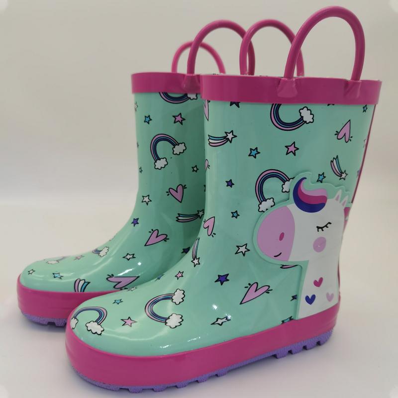 Girls' Cartoon Slip On Rain Boots Waterproof Non Slip Travel All Seasons