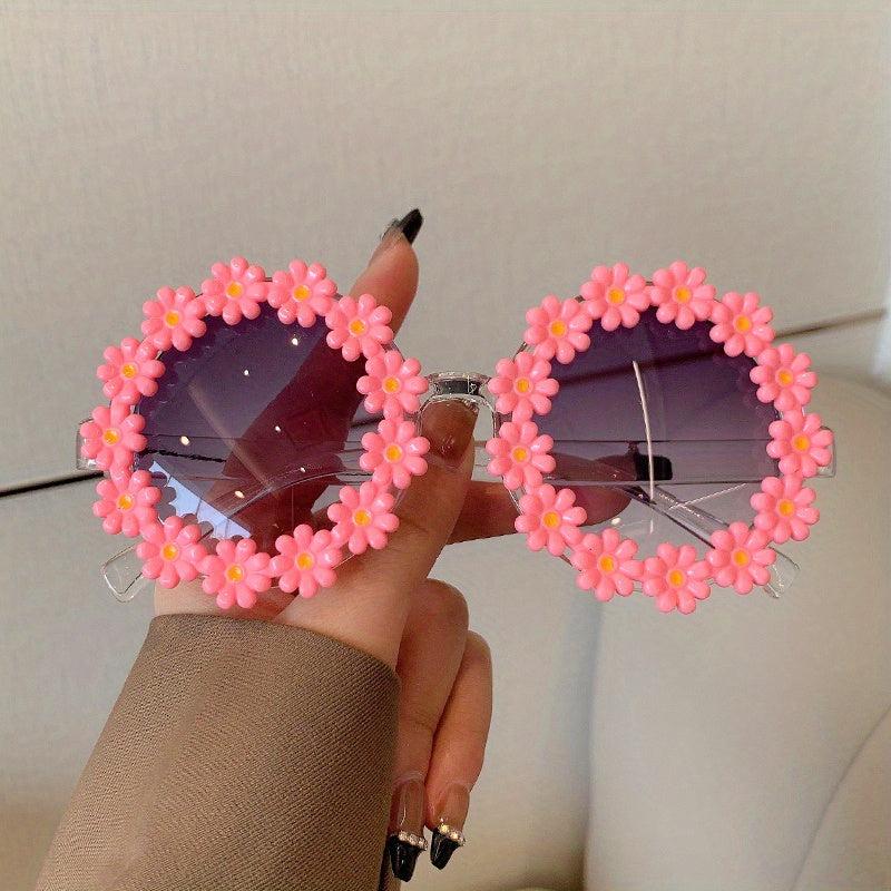 Daisy Sunglasses for Women Men Gradient Glasses UV400
