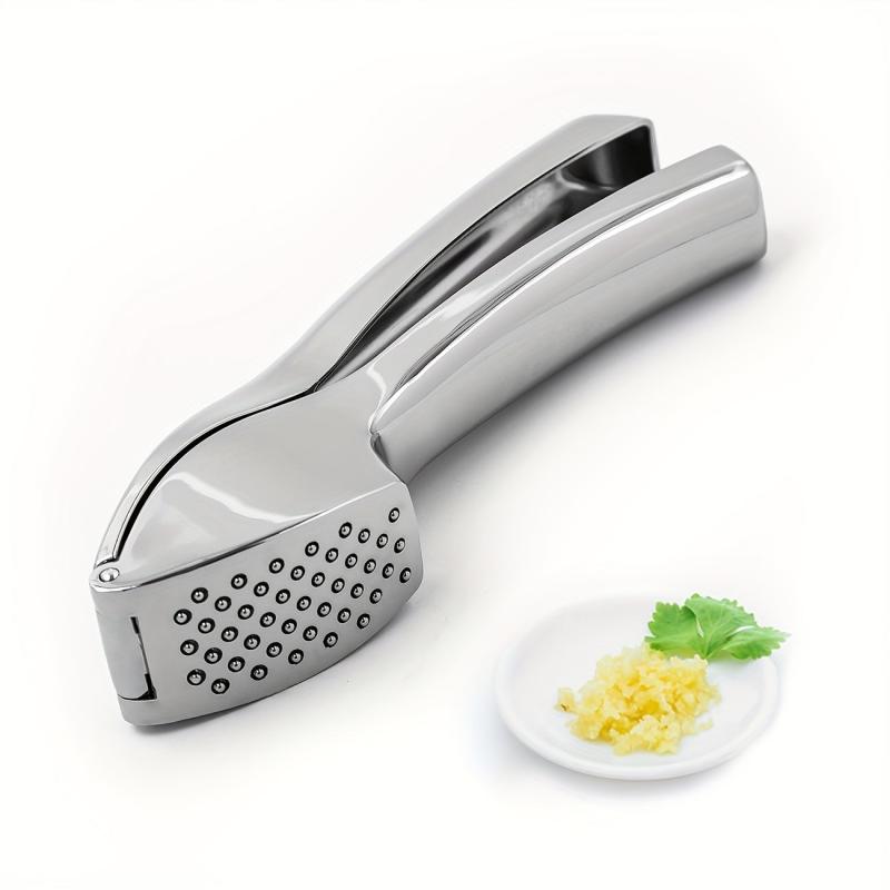 Ergonomic Garlic Press for Easy Garlic Mincing