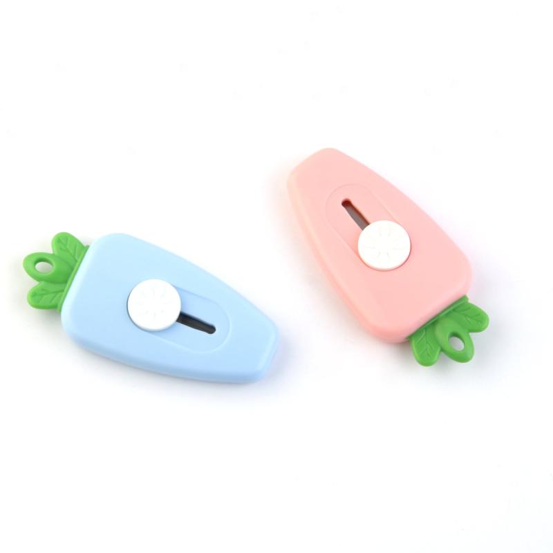 2pcs Carrot Shaped Mini Art Utility Knives Box Cutter