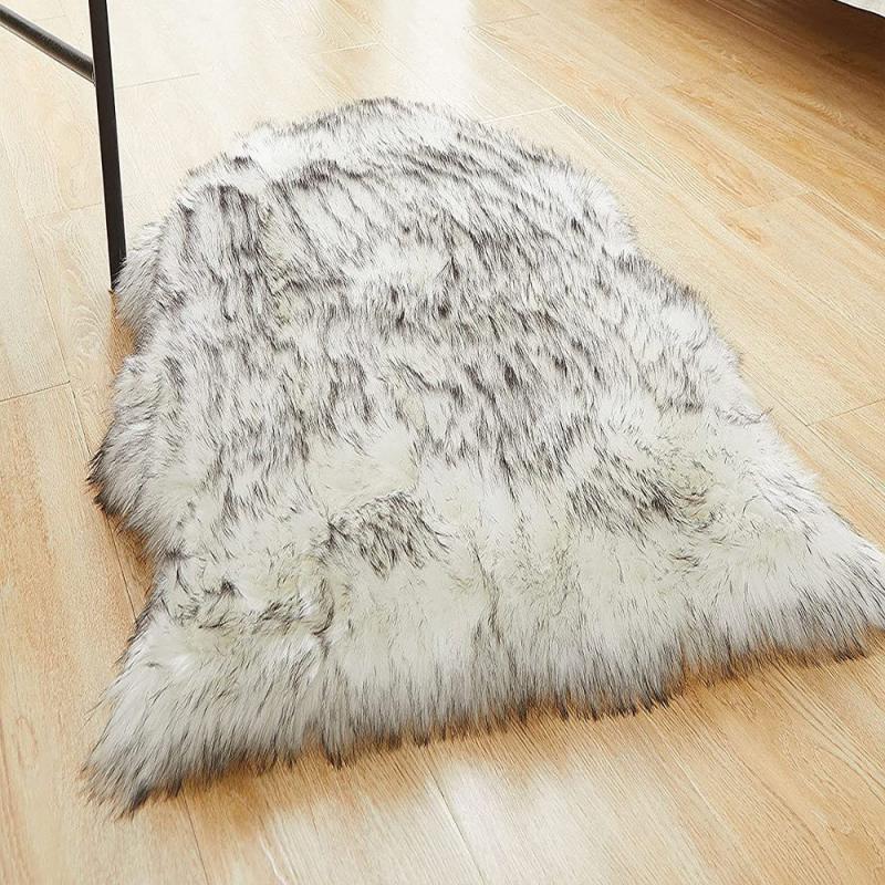 Soft Plush and Sheepskin Rug for Bedroom and Living Room