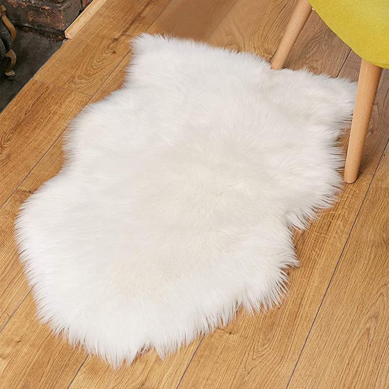 Soft Faux Fur Rug Washable Fluffy Area Rug for Living Room Bedroom Nursery Decor
