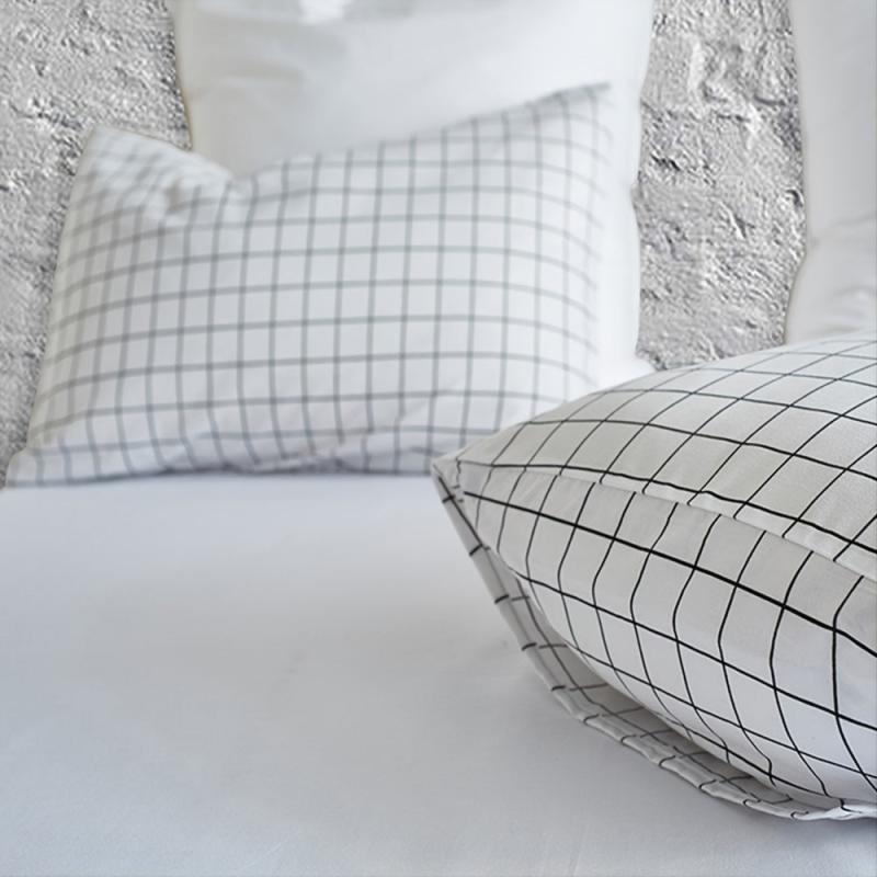 Thin Line Plaid Pattern Duvet Cover Set