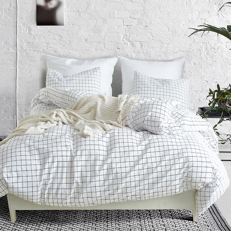 Thin Line Plaid Pattern Duvet Cover Set