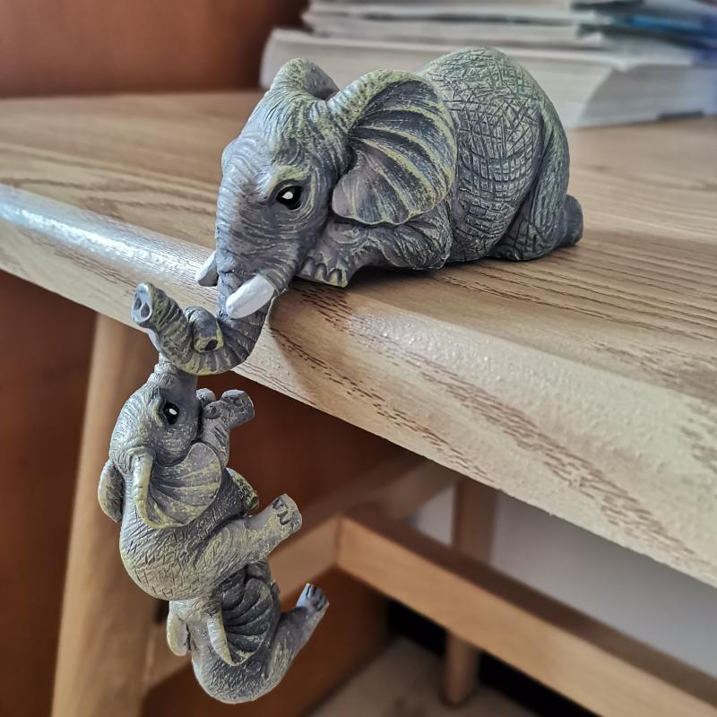 3pcs Elephant Hanging Decor Resin Crafts for Home and Room Decor