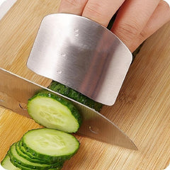 Stainless Steel Finger Guard for Safe Slicing and Cutting Vegetables