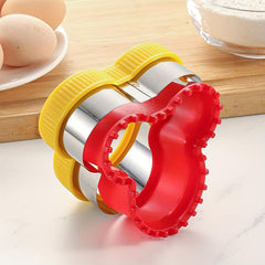 2pcs Cartoon Bear Sandwich Cutter And Sealers Stainless Steel Cookie Cutters