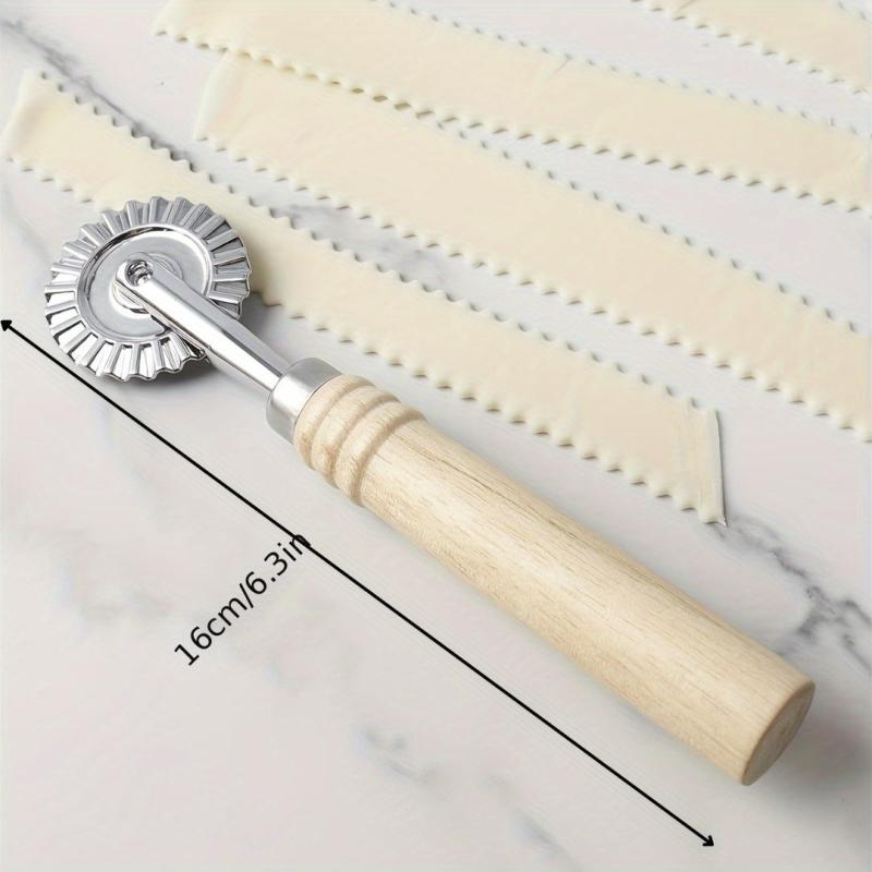 Ravioli Cutter Wheel with Wooden Handle, Zinc Alloy Pizza Cutter for Kitchen