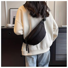 Outdoor Solid Chest Bag Nylon Lightweight Adjustable Strap Crossbody Bag