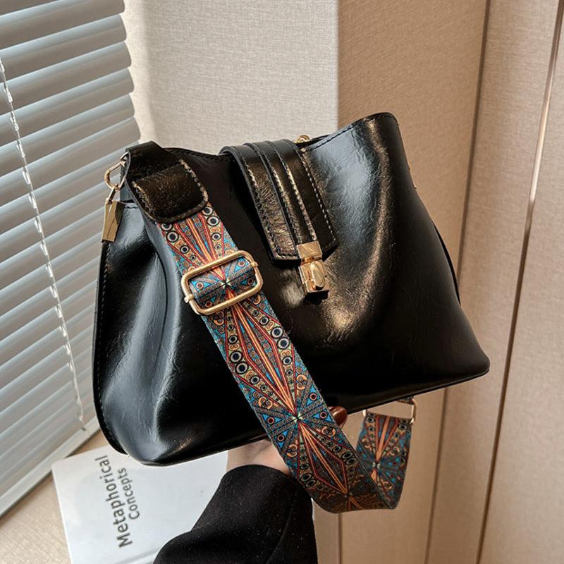 Buckle Decor Bucket Bag Wide Strap Crossbody Bag