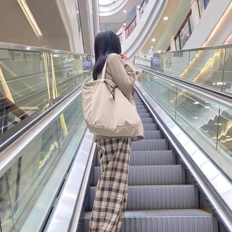 Large Capacity Waterproof Nylon Tote Bag for Women