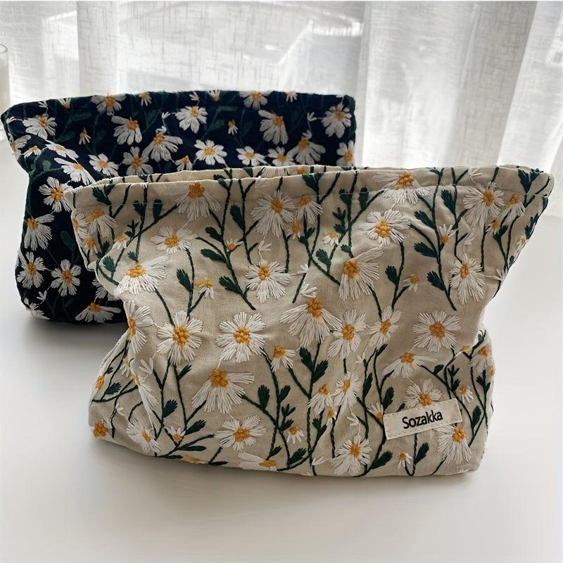 Daisy Flower Makeup Bag Embroidered Summer Travel Toiletry Pouch for Women