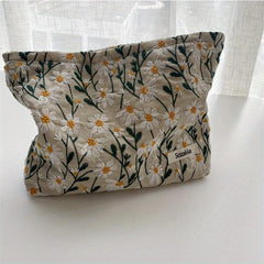 Daisy Flower Makeup Bag Embroidered Summer Travel Toiletry Pouch for Women