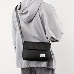 Men's Shoulder Bag Casual Messenger Bag Lightweight Travel Bag