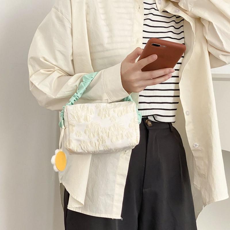 Flower Pattern Cosmetic Bag Zipper Satchel Lightweight Handbag