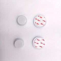 Portable Wall Magnet Pet Pee Pad Holders - Train Your Dog Easily