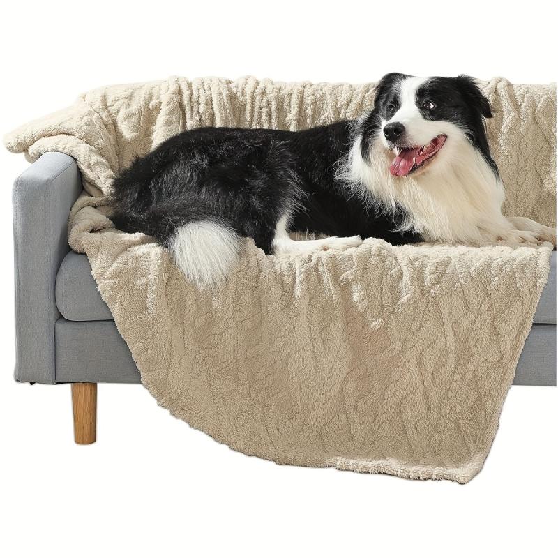 Waterproof Dog Blanket Reversible 3D Sherpa Pet Throw Blanket for Large Dogs