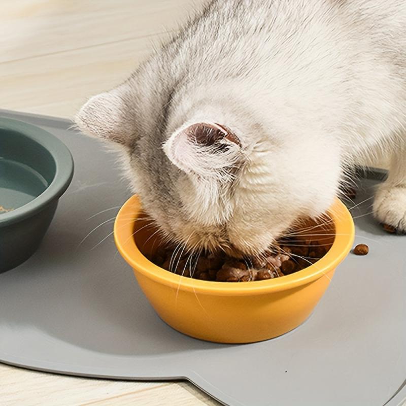 Non Slip Waterproof Cat Feeding Mat Raised Edges Cat Head Shape